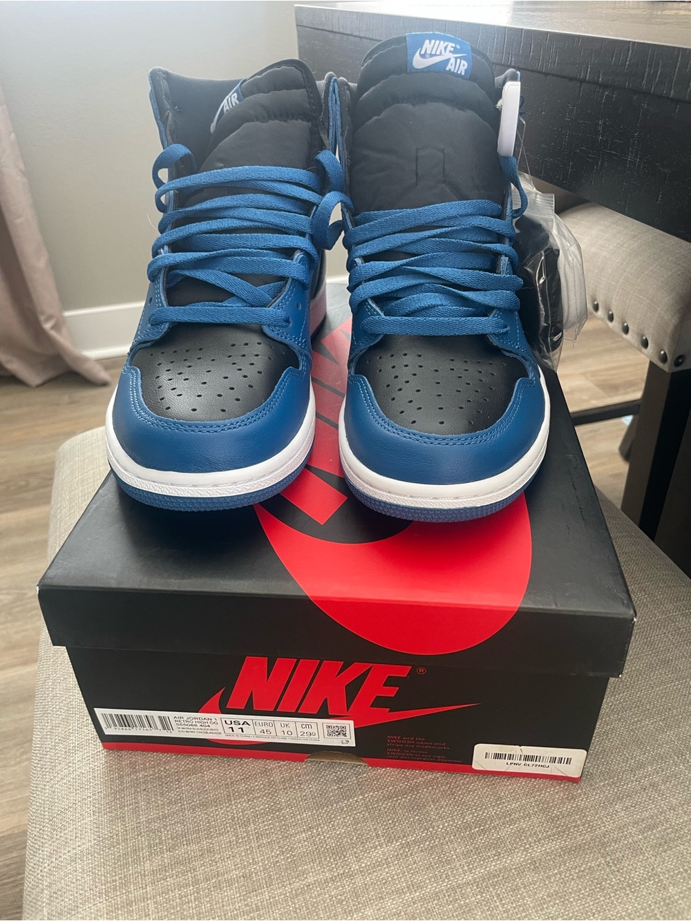 Nike Air Jordan 1 Mid - Blue/Black - Picture 3 of 6